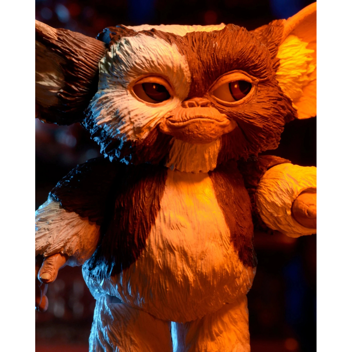 NECA Gremlins Gizmo Christmas Edition Figure