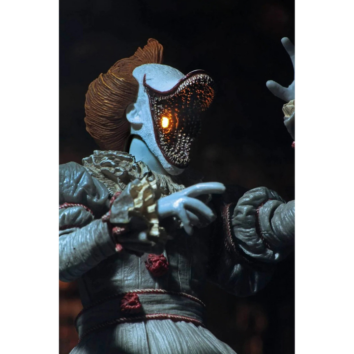NECA IT Pennywise the Dancing Clown Deluxe Set