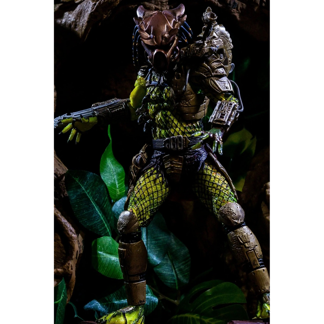 NECA Predator Elder Golden Angel Ultimate Action Figure