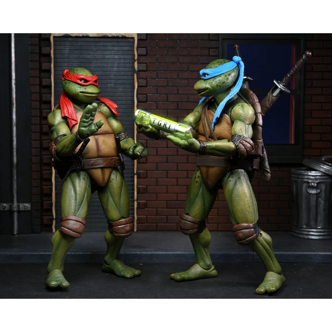 NECA Teenage Mutant Ninja Turtles (1990 Movie) Deluxe 4-Turtle Box Set