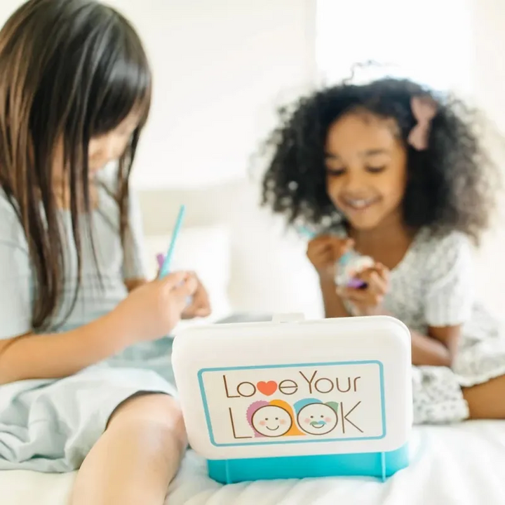 Melissa &amp; Doug Love Your Look - Makeup Kit Play Set