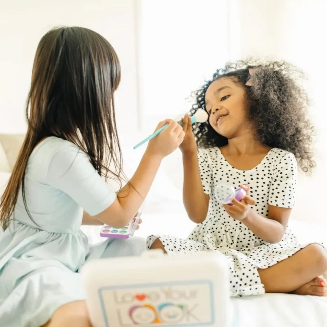 Melissa &amp; Doug Love Your Look - Makeup Kit Play Set