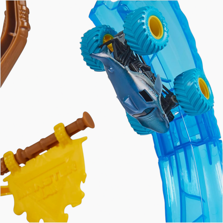 Spin Master Monster Jam Megalodon Loop Of Doom stunt playset with toy truck
