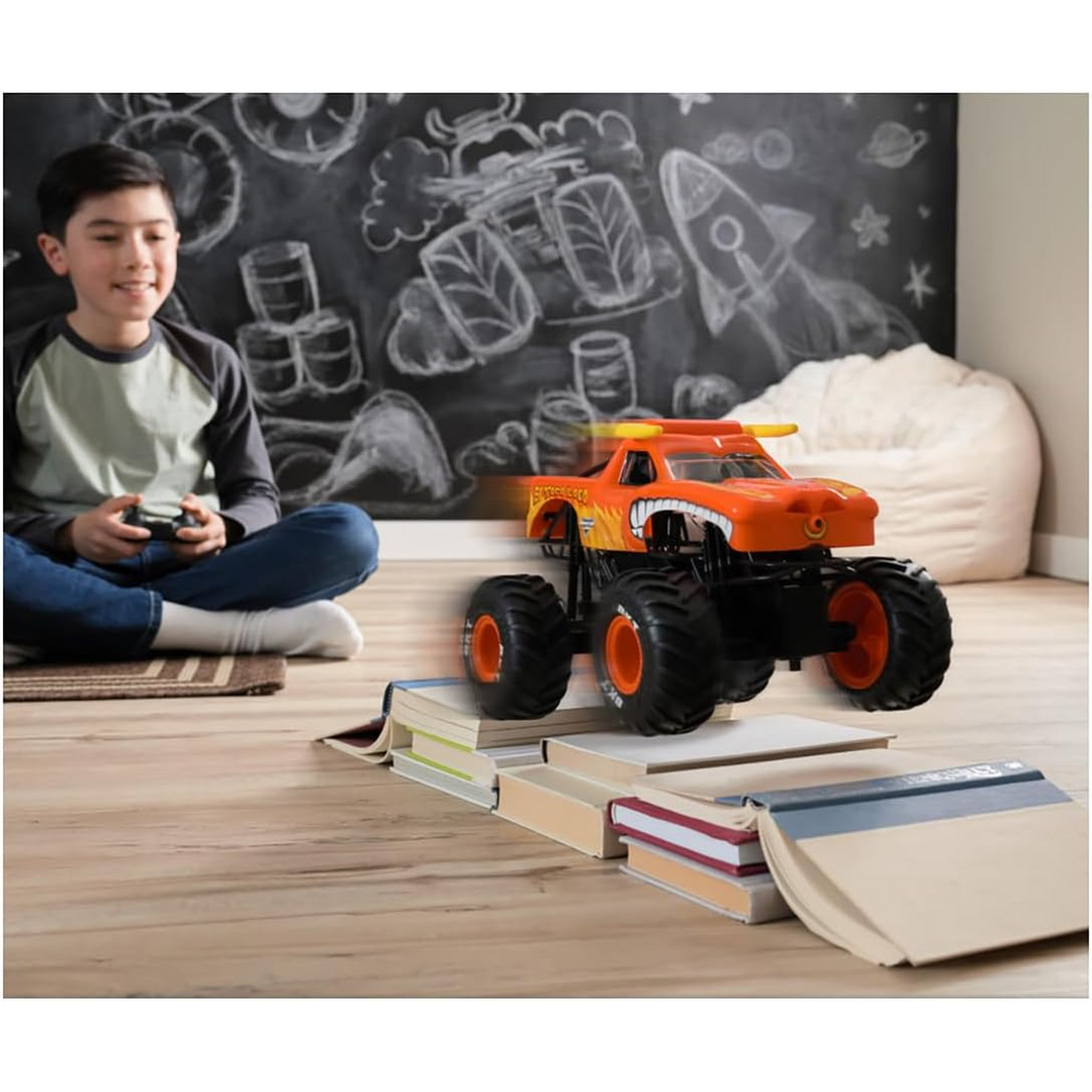 Spin Master Monster Jam El Toro Loco 1:15 scale RC truck