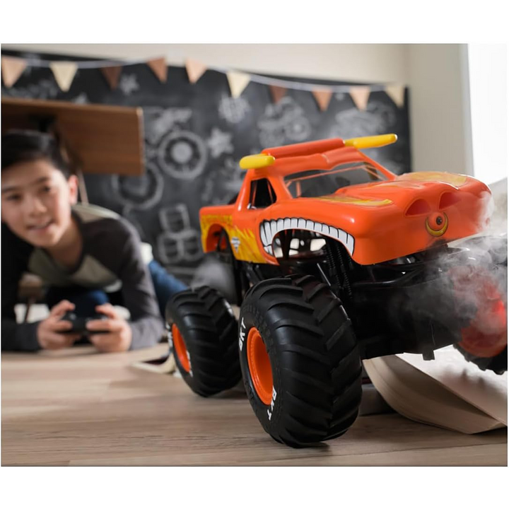 Spin Master Monster Jam El Toro Loco 1:15 scale RC truck