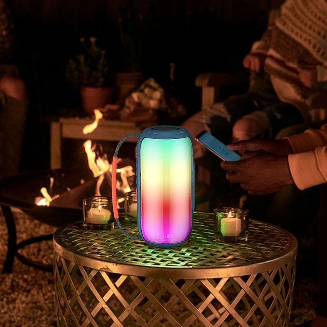 Wiwu Thunder H6 wireless speaker with LED lighting