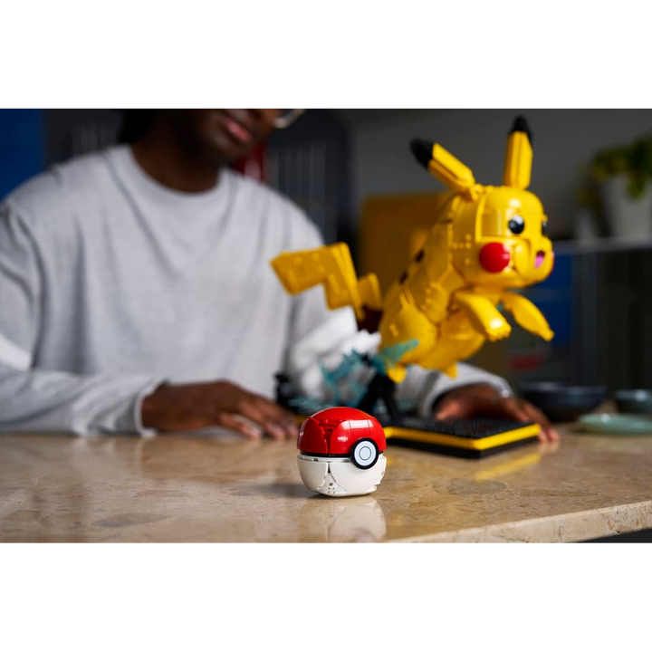 LEGO Pokémon Pikachu and Poké Ball
