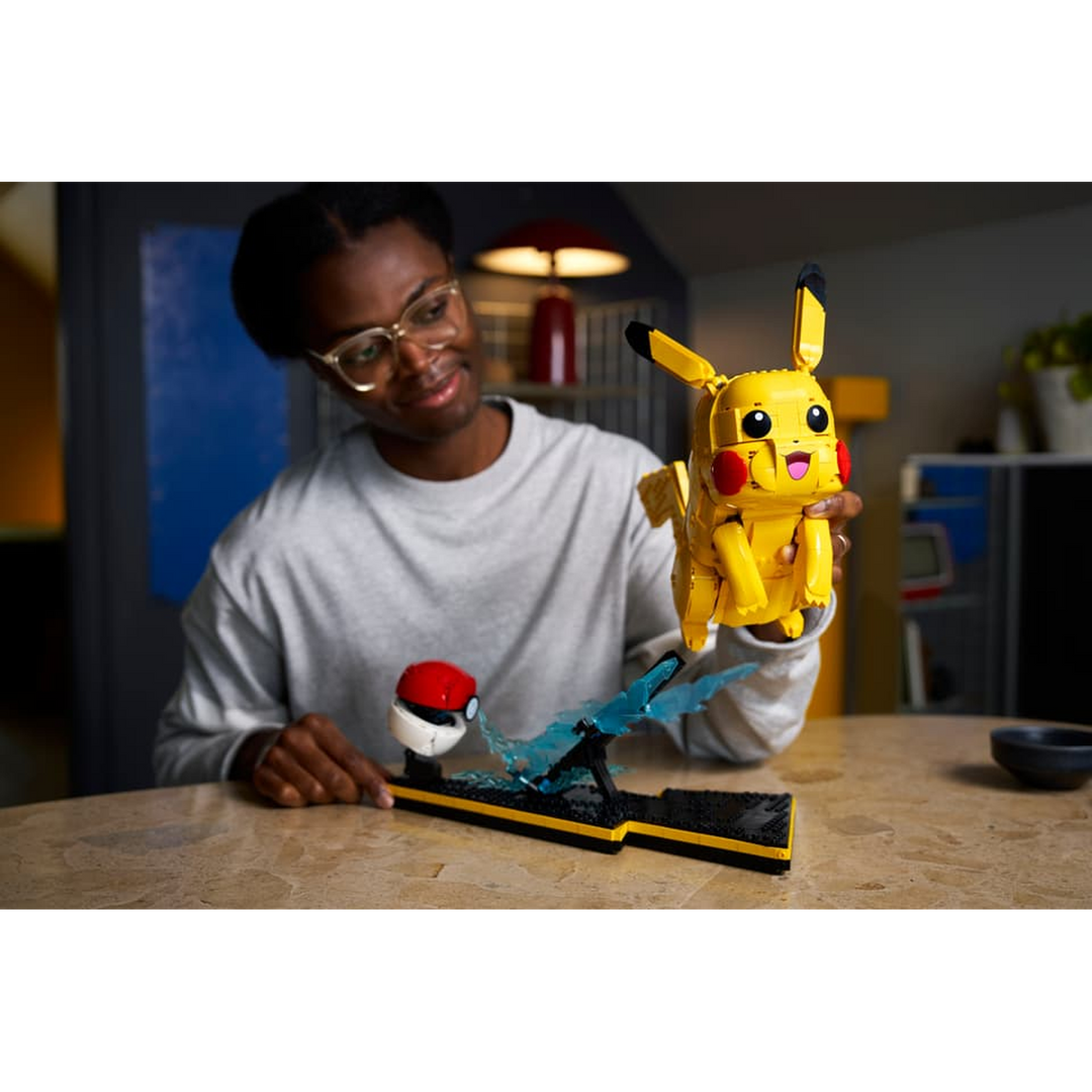 LEGO Pokémon Pikachu and Poké Ball