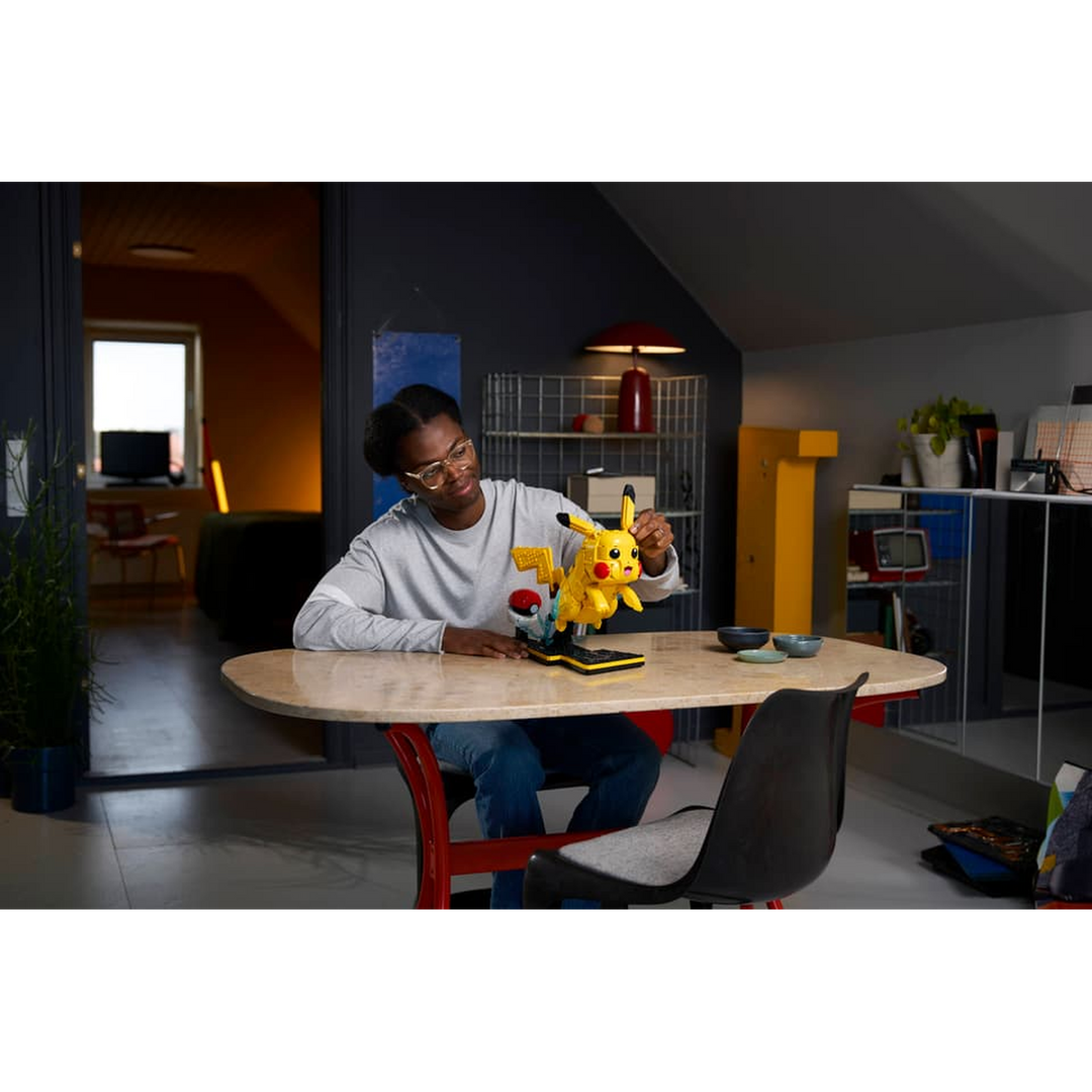LEGO Pokémon Pikachu and Poké Ball