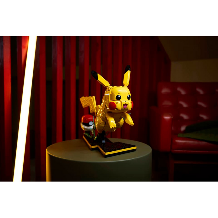 LEGO Pokémon Pikachu and Poké Ball