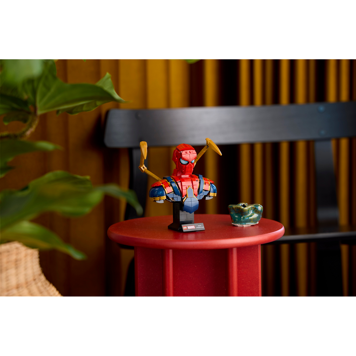 LEGO Iron Spider-Man ust- 379 Pcs