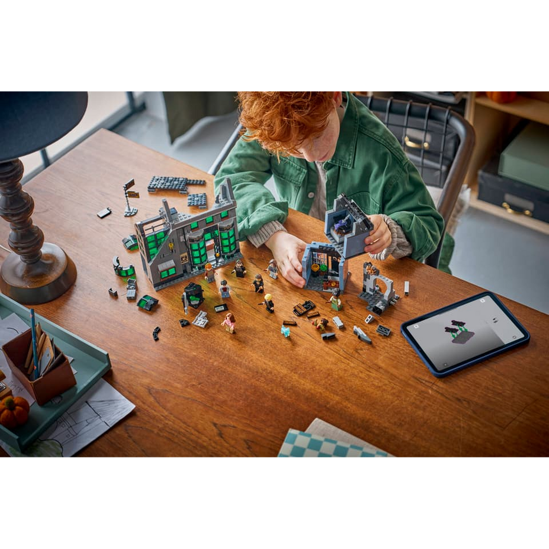 LEGO Knockturn Alley™ Wizarding Shops