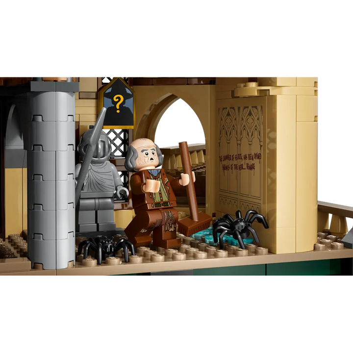 LEGO Hogwarts™ Castle: East Wing