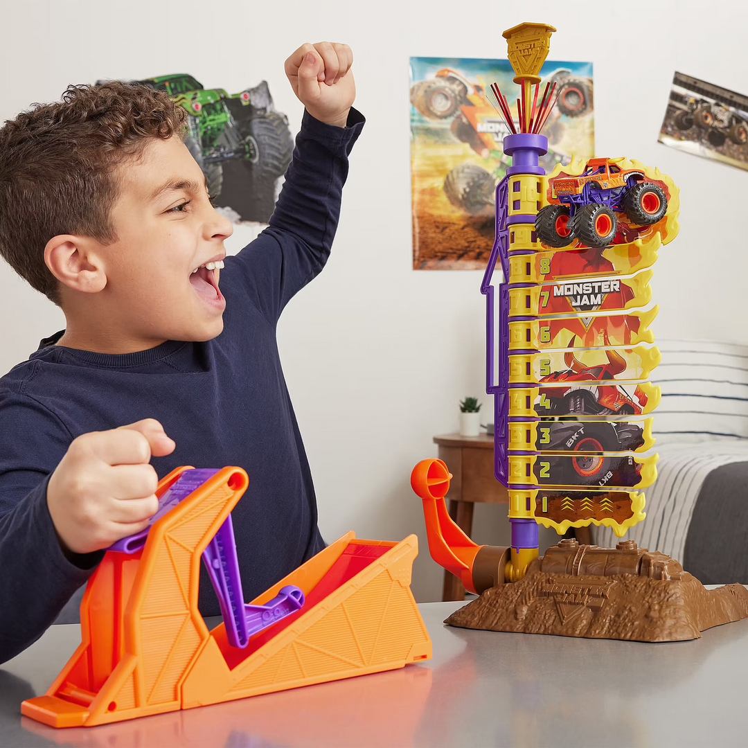 Spin Master Monster Jam El Toro Loco Big Air Challenge Playset with toy truck