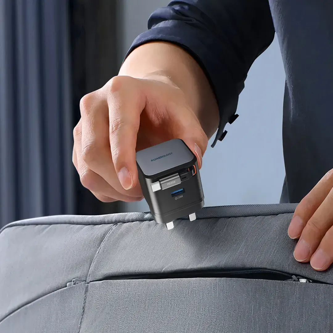 Powerology Retractable GaN Charger