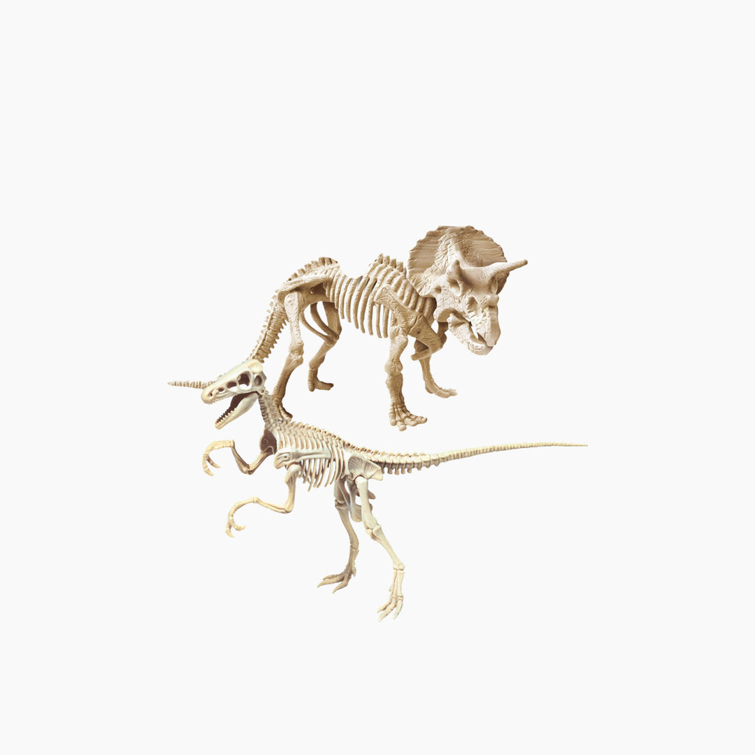 Clementoni Jurassic World 3 Dinosaur Figure Set – Triceratops &amp; Velociraptor