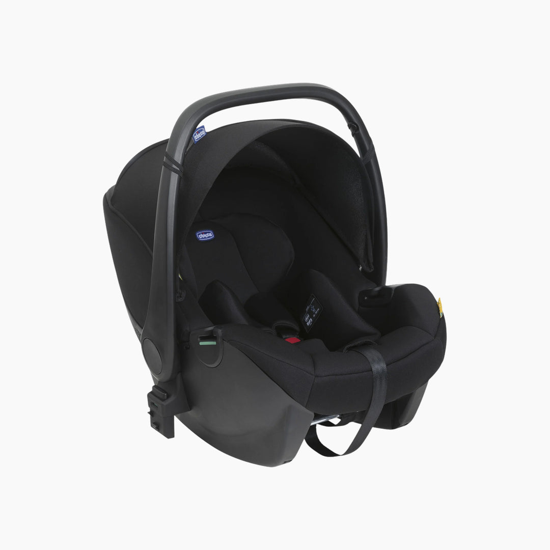 Chicco Kory I-Size Essential B.Car Seat Black