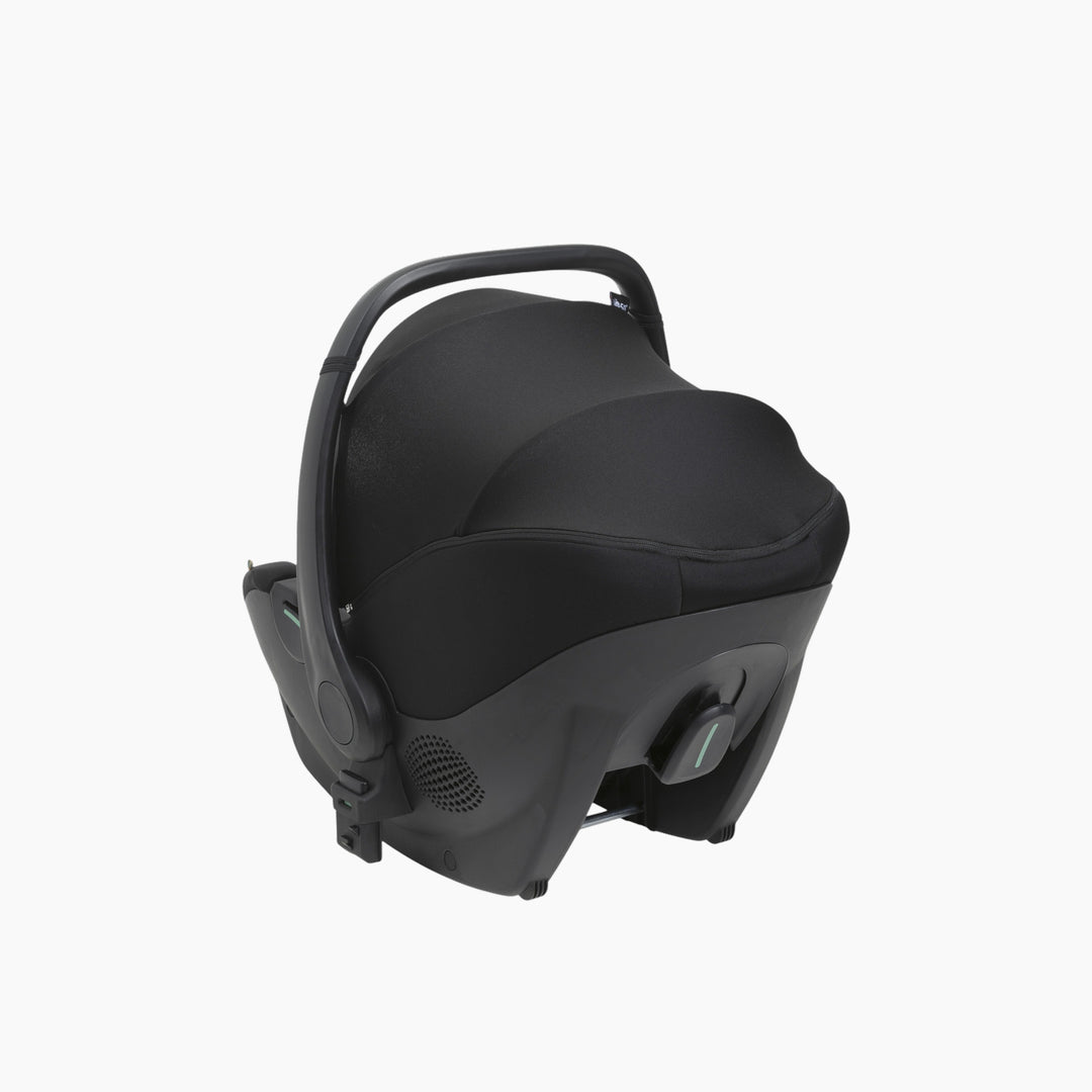 Chicco Kory I-Size Essential B.Car Seat Black