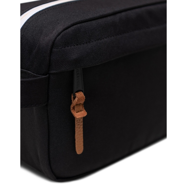 Herschel Chapter Travel Kit -  5L