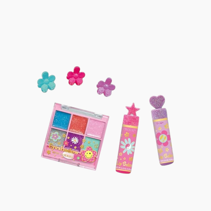 Hot Focus Groovy Flower beauty bag with makeup and accessories