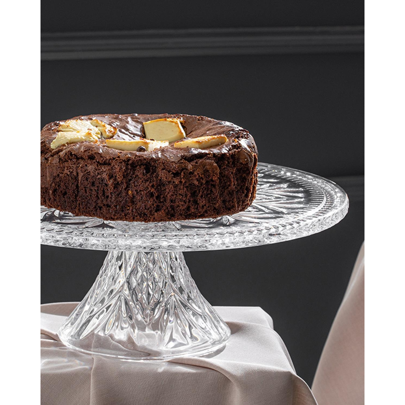 EH Living Cosmic Glass Cake Stand 30 cm Transparent EH Living Cosmic Glass Cake Stand 30 cm Transparent