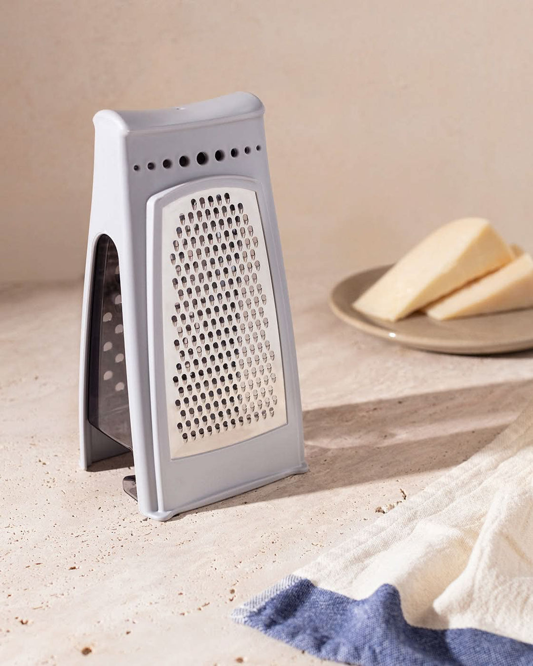 Madame Coco Quotidien Grater With Container