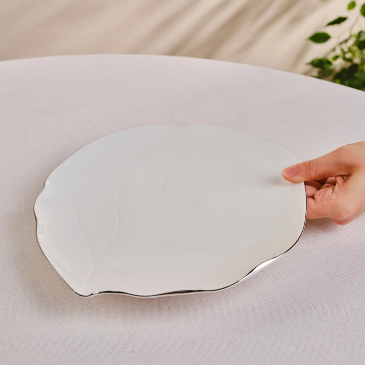 Karaca X Müge Anlı Plain Serving Plate 27 cm – Platinum