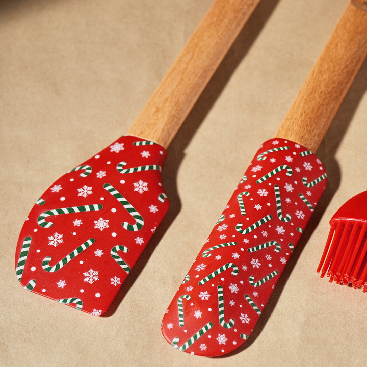 Karaca New Year 4-Piece Pastry Set – Multicolor
