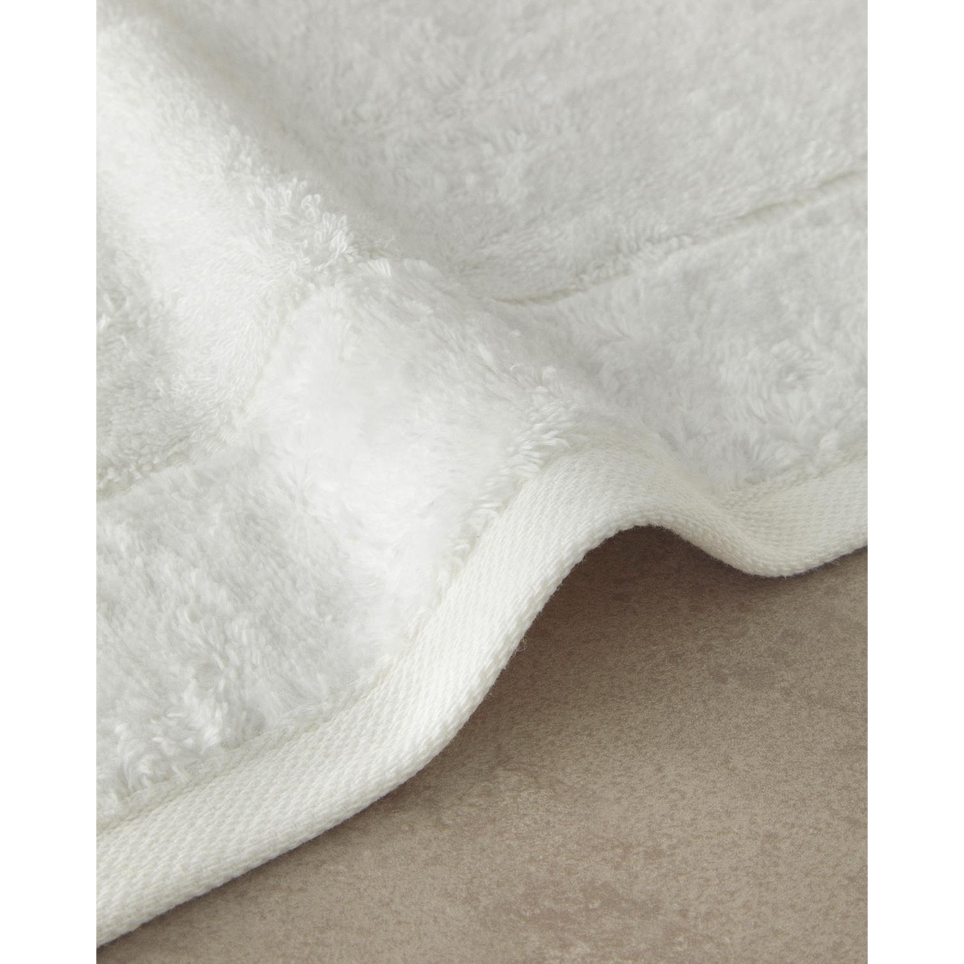 EH Living Leafy Bamboo Face Towel Ecru EH Living Leafy Bamboo Face Towel Ecru
