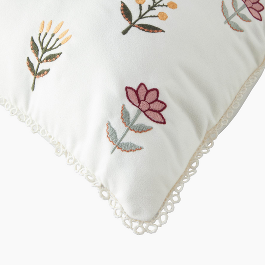 EH Living وسادة زخرفية مطرزة Zaira مقاس 45x45 سم لون بيج فاتح