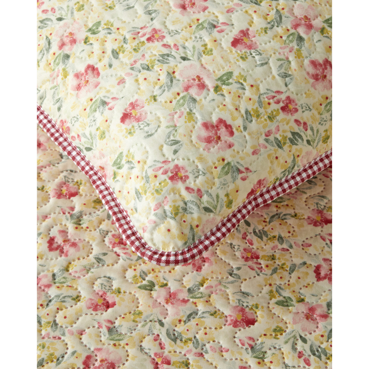 Scarlet Bloom Bed Spread Set Red.