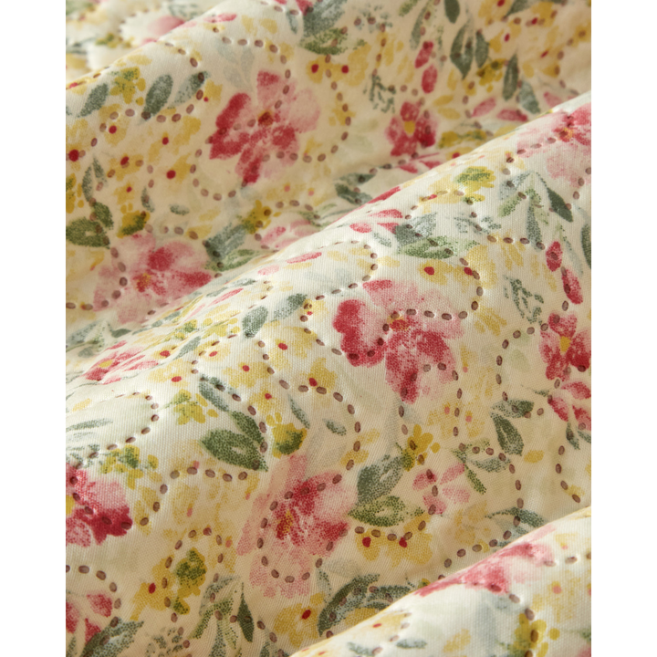 Scarlet Bloom Bed Spread Set Red.