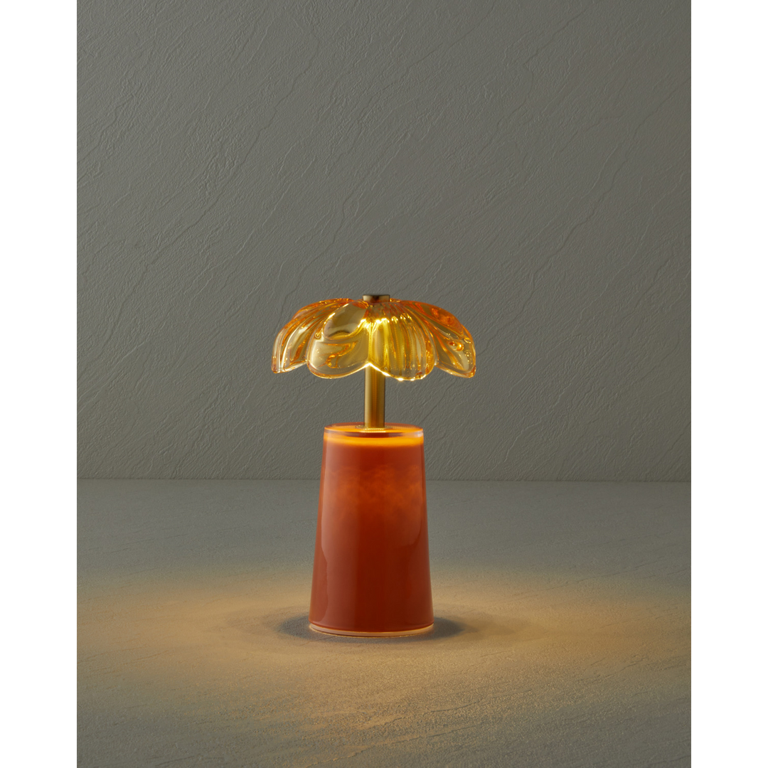 EH Lorin Glass Table Lamp 11 X 18 Cm