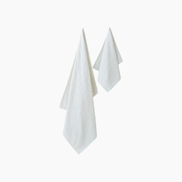 EH Leafy Touch Cotton Jacquard Bath Towel 90 x 150 Cm