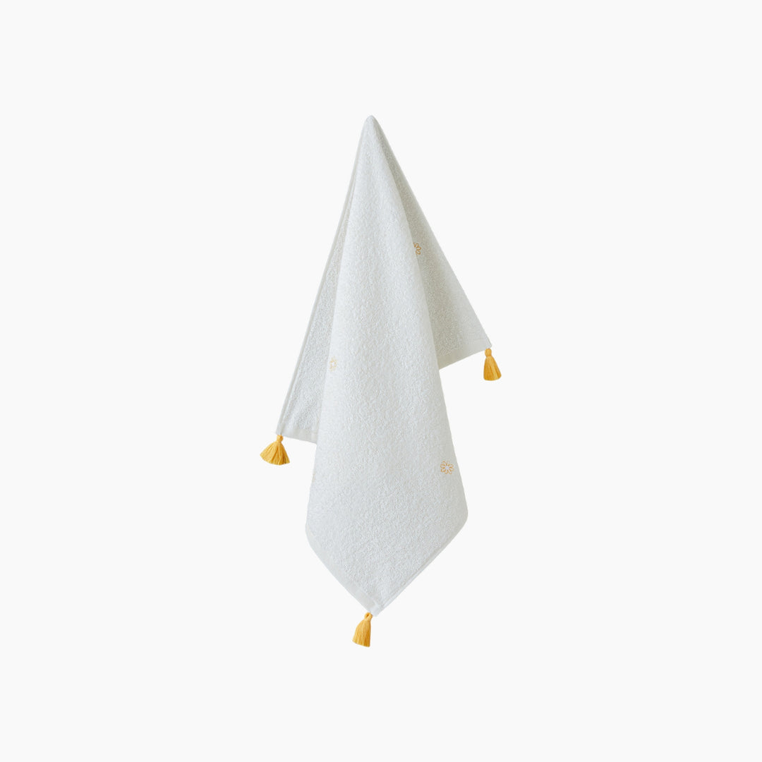 EH Mini Daisy Cotton Embroidered Face Towel 50 x 80 Cm Ecru