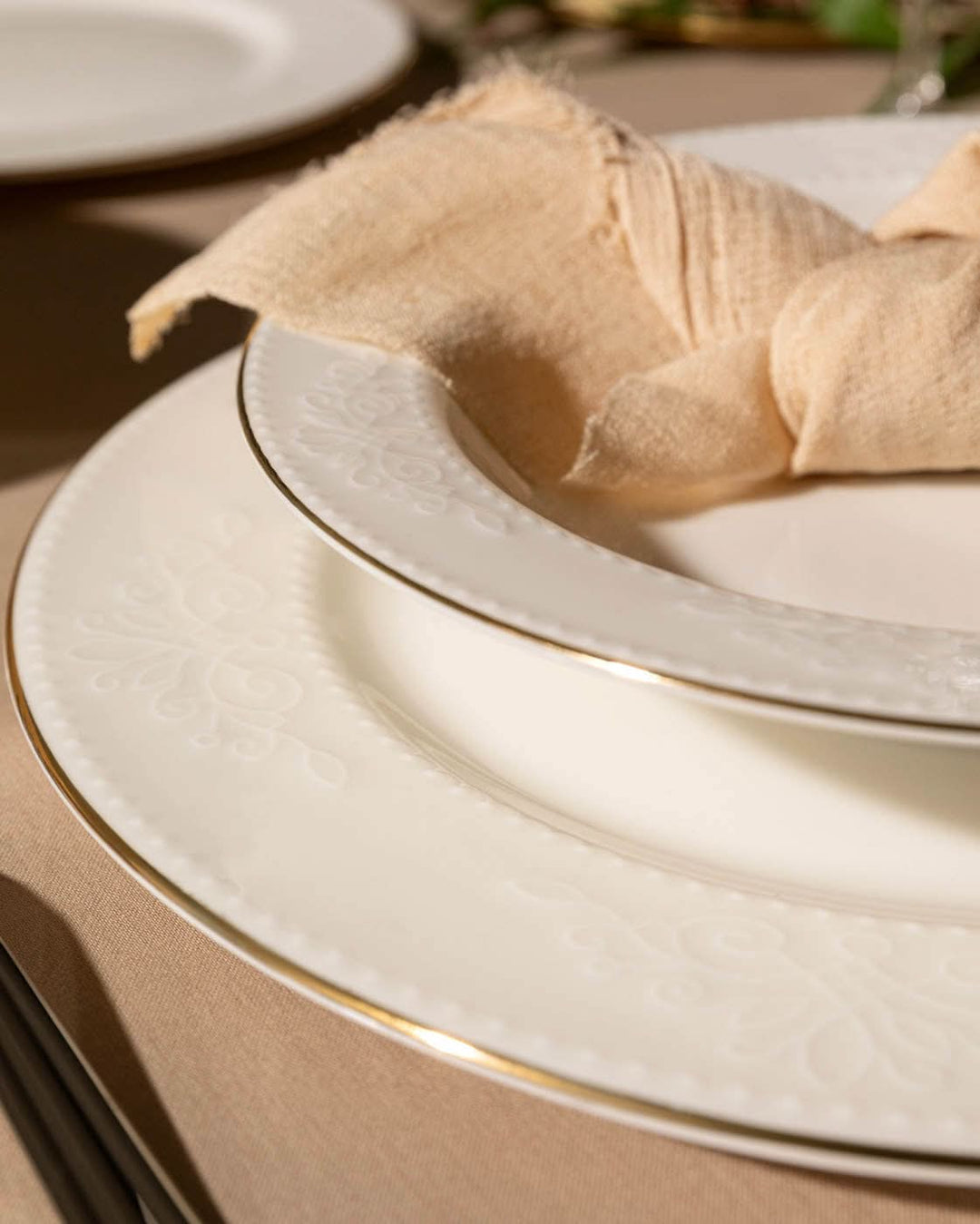 Madame Coco Dinner Set