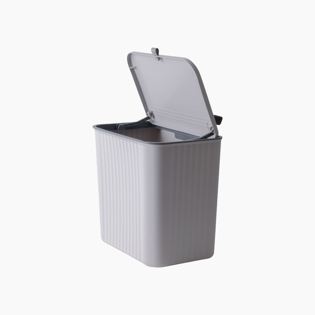 Madame Coco Ninon Hanging Trash Can12