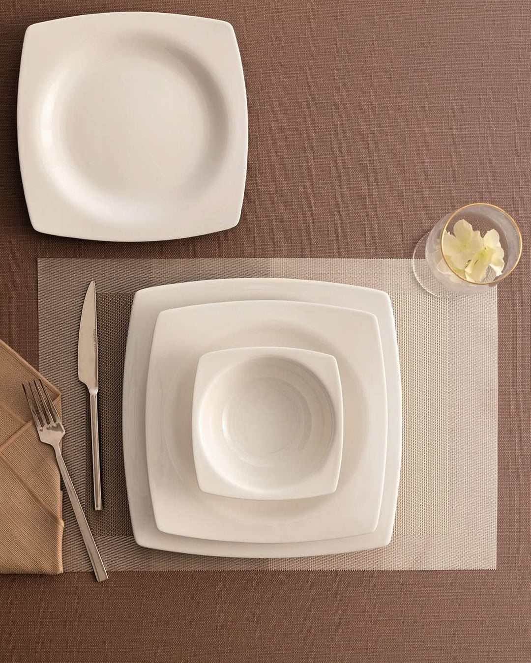 Madame Coco Dinner Set