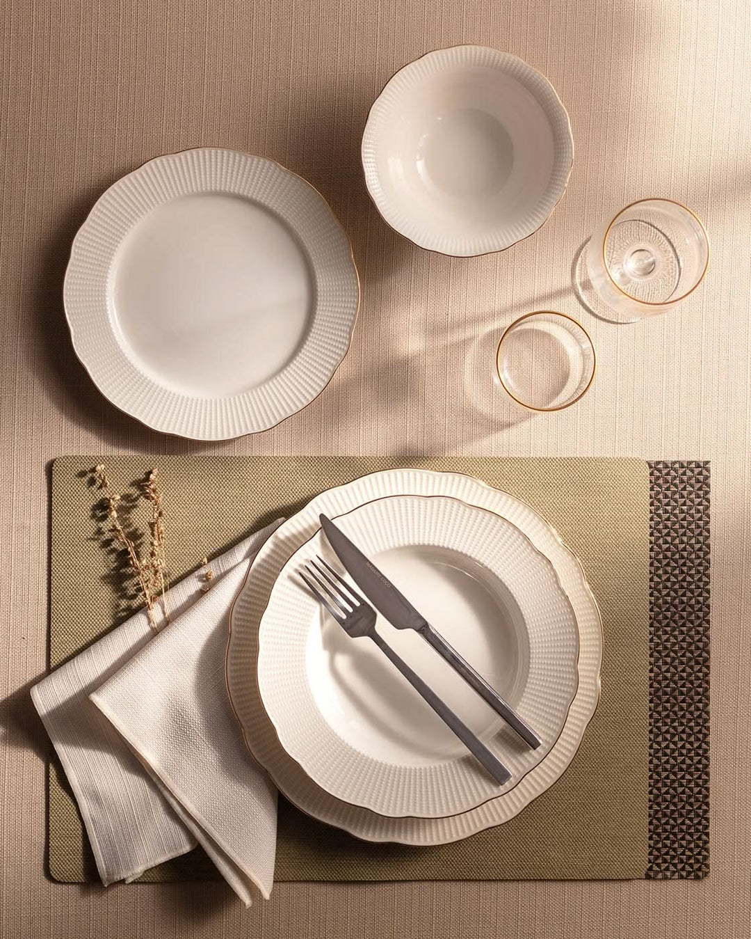 Madame Coco Dinner Set