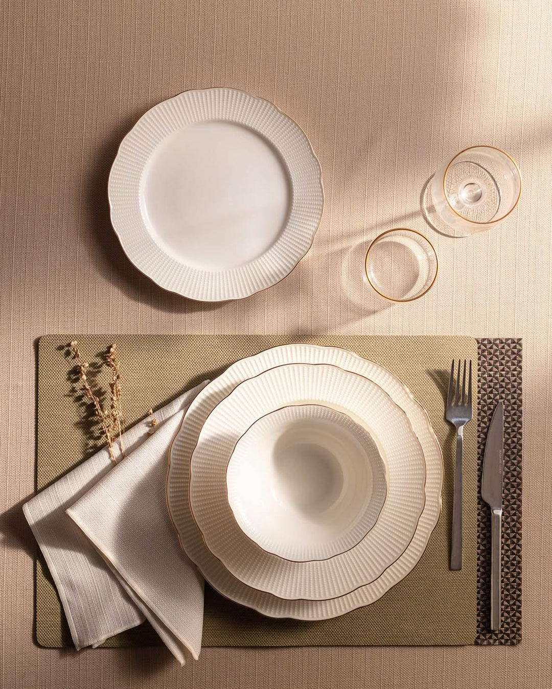 Madame Coco Dinner Set