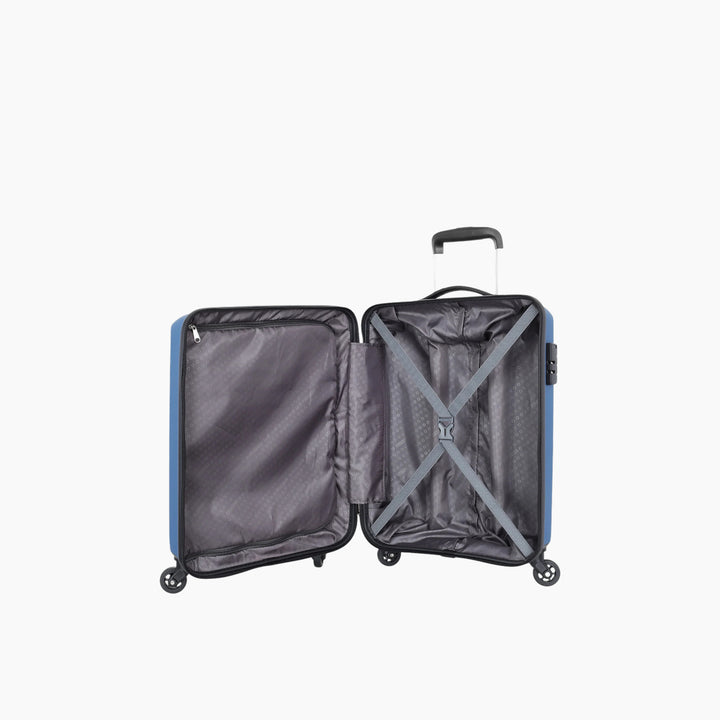 American Tourister Tracker Suitcase Travel Set