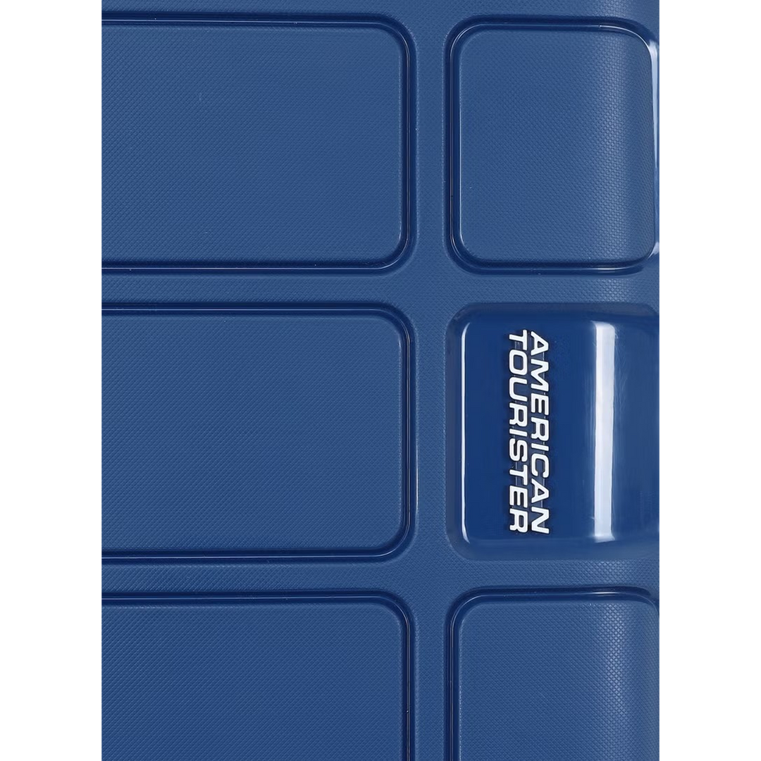 American Tourister Tracker Suitcase Travel Set