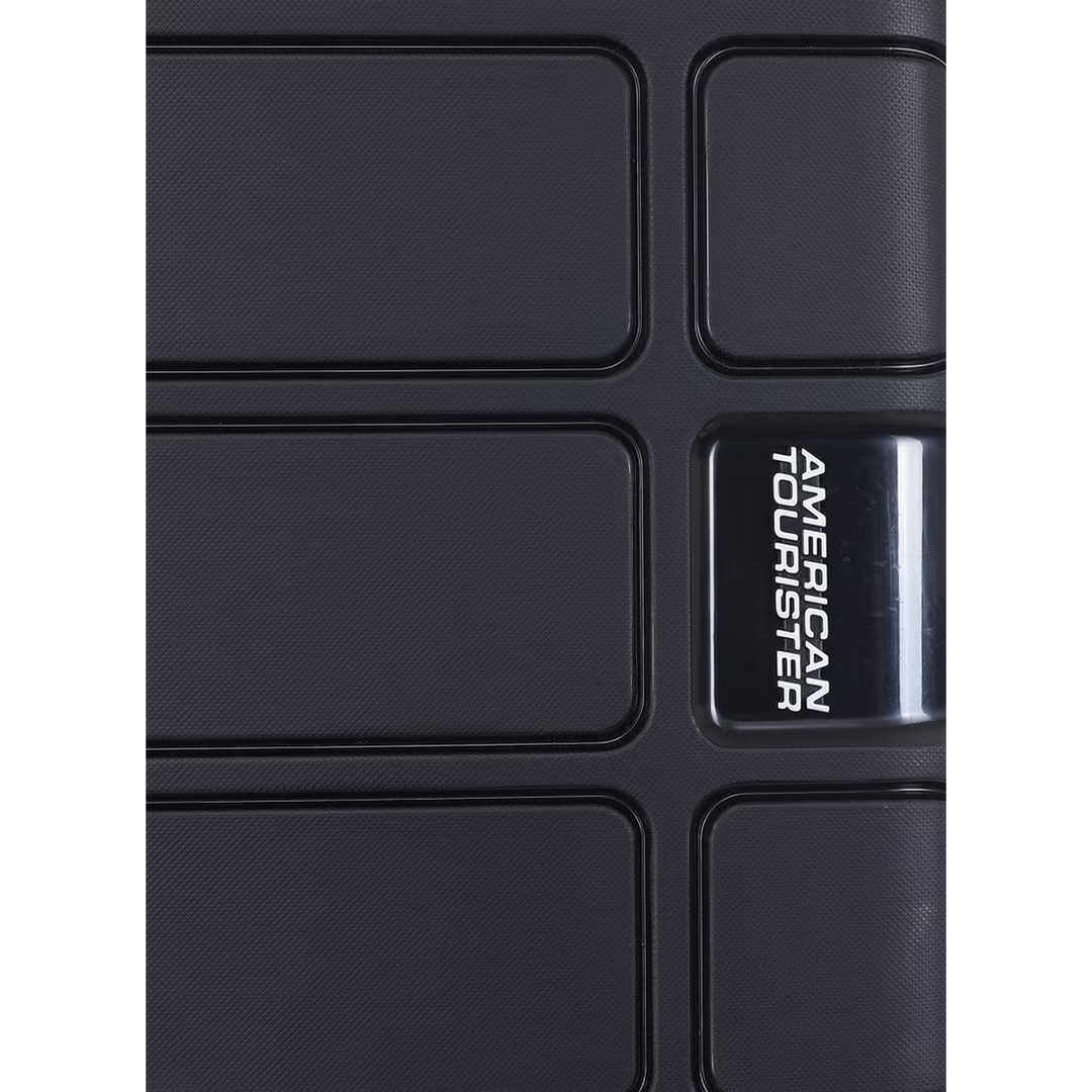 American Tourister Tracker Suitcase Travel Set