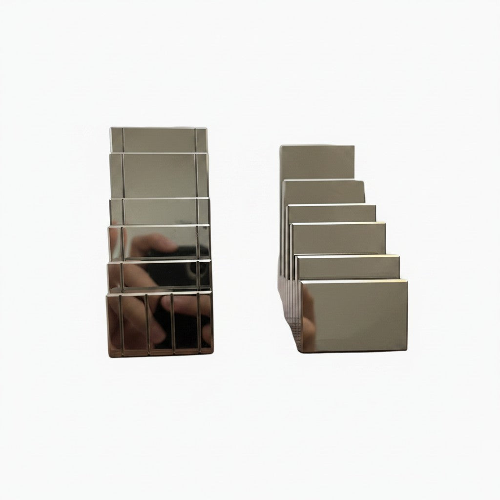 Glass bookends with minimalist design