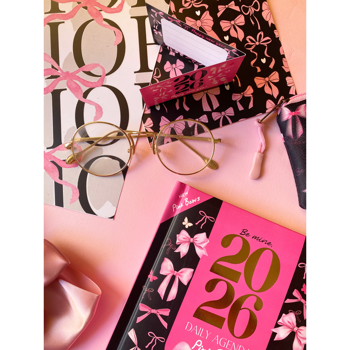 Pink Bows Agenda Gift Set 2026