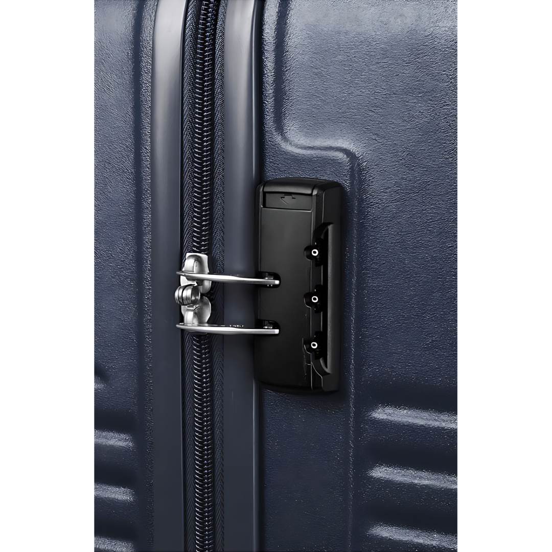 American Tourister Sky Park Spinner Suitcase