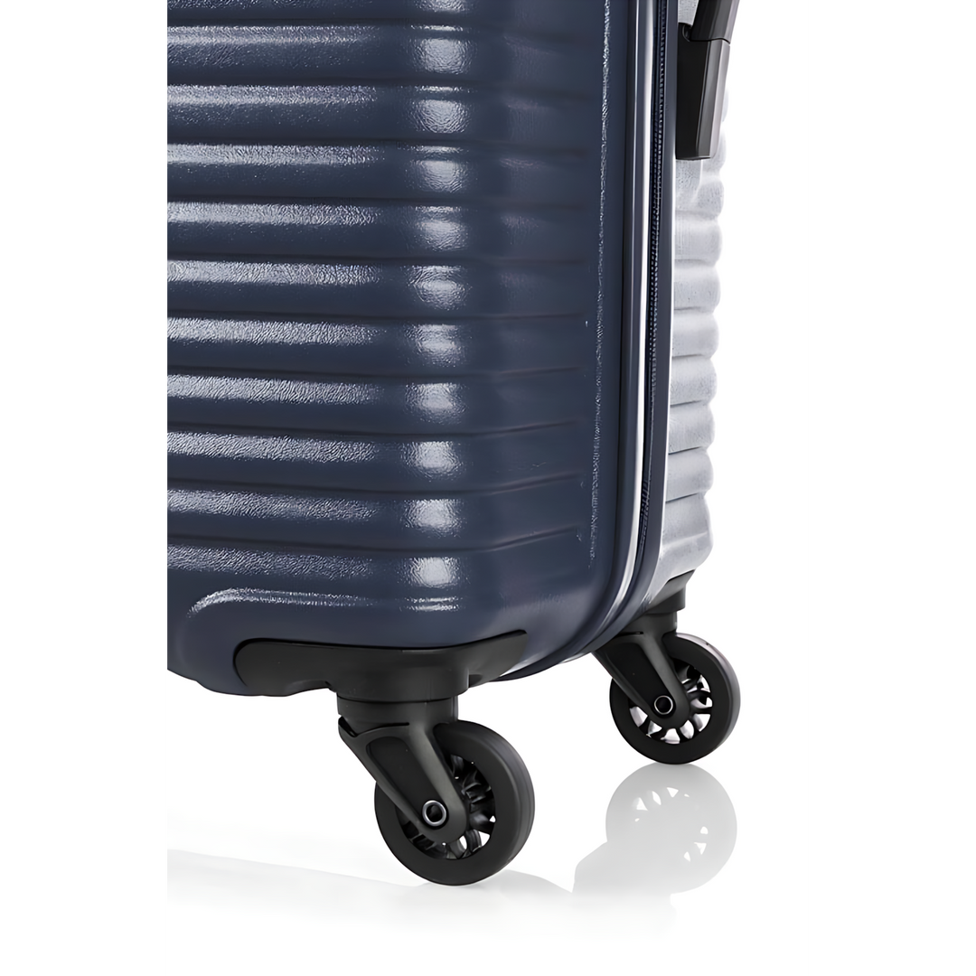 American Tourister Sky Park Spinner Suitcase