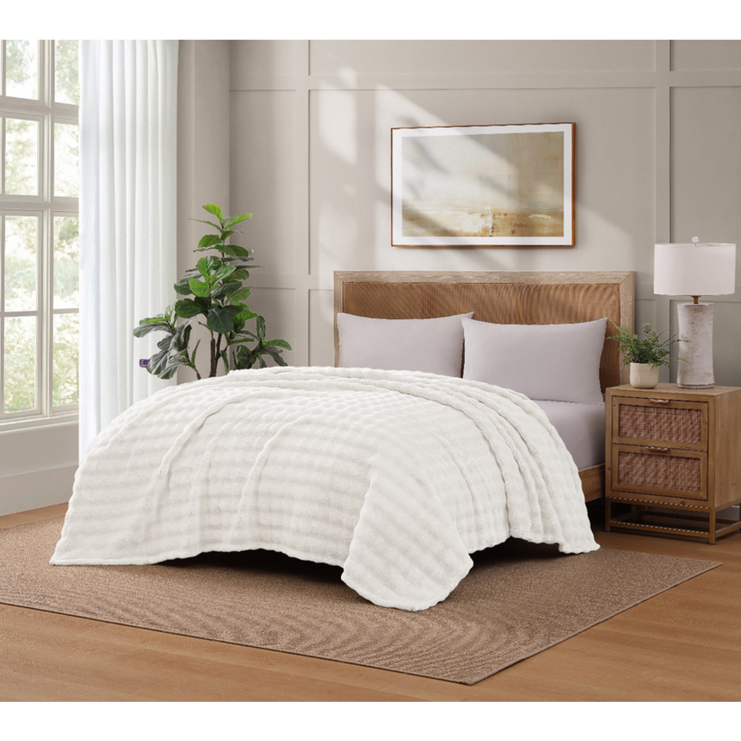 ARMN Bubble Plush King Blanket
