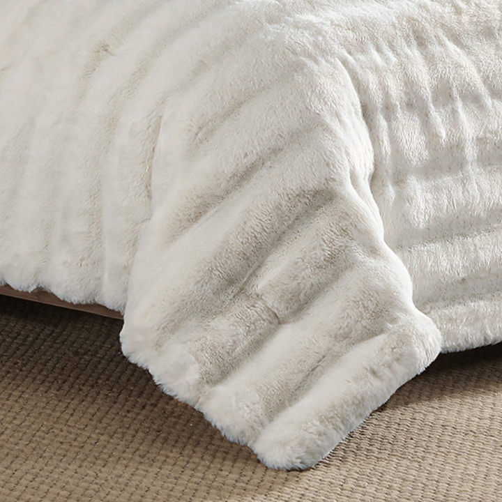 ARMN Veloura 4-Piece King Duvet Set