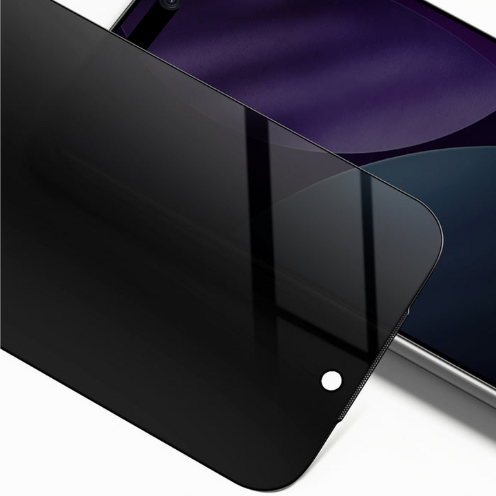 Amazing Things Titan Fusion Privacy Glass – iPhone 17 6.3"